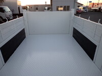 いすゞエルフ平ボディ小型（2t・3t）[写真19]