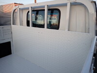 いすゞエルフ平ボディ小型（2t・3t）[写真20]