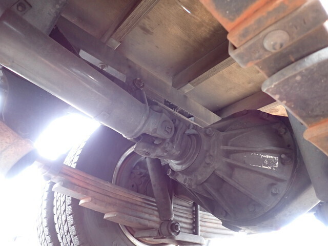 いすゞエルフ平ボディ小型（2t・3t）[写真27]