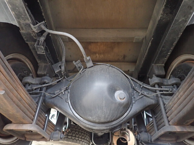 いすゞエルフ平ボディ小型（2t・3t）[写真28]