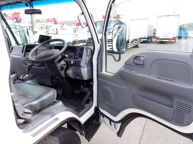 いすゞエルフ平ボディ小型（2t・3t）[写真33]