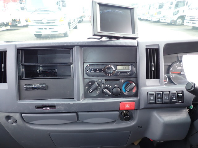 いすゞエルフ平ボディ小型（2t・3t）[写真38]