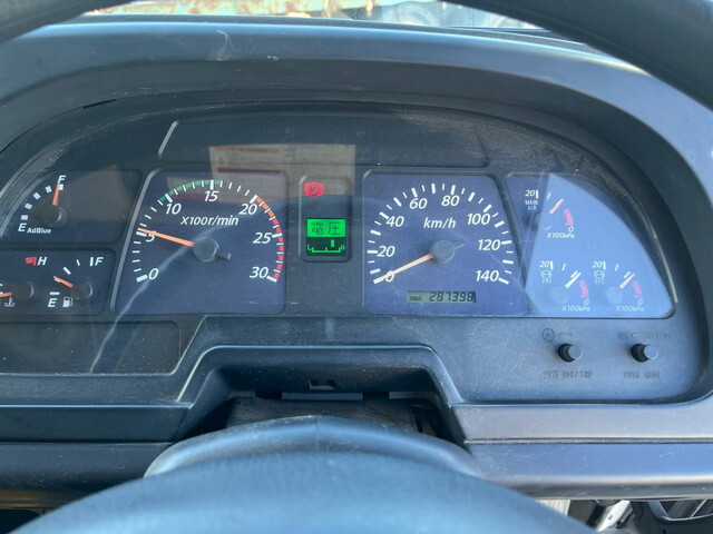 いすゞギガダンプ大型（10t）[写真23]