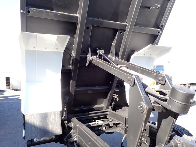 いすゞフォワードダンプ中型（4t）[写真25]