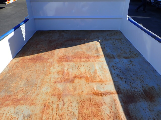 いすゞフォワードダンプ中型（4t）[写真09]