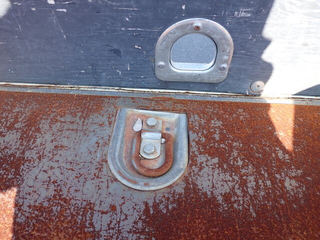 三菱ふそうキャンター平ボディ小型（2t・3t）[写真12]