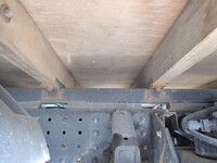 三菱ふそうキャンター平ボディ小型（2t・3t）[写真21]