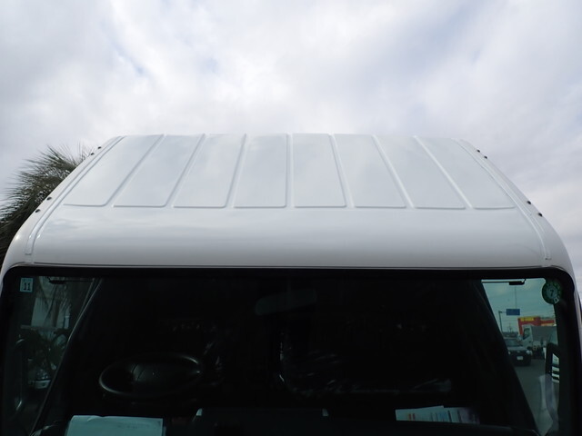 三菱ふそうキャンター平ボディ小型（2t・3t）[写真40]