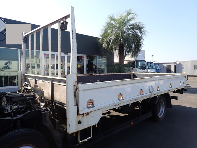 三菱ふそうキャンター平ボディ小型（2t・3t）[写真07]