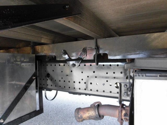 いすゞフォワードアルミブロック中型（4t）[写真15]