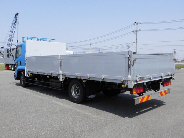 いすゞフォワードアルミブロック中型（4t）[写真02]