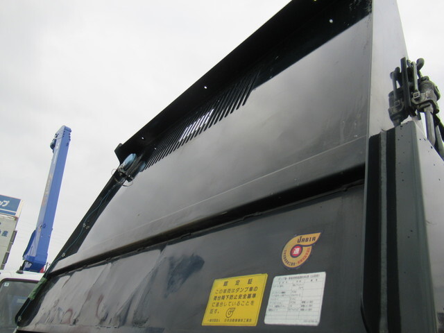 いすゞエルフダンプ小型（2t・3t）[写真10]