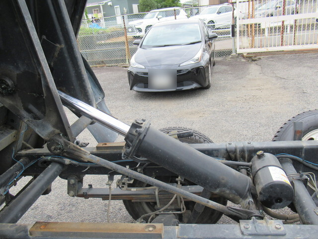 いすゞエルフダンプ小型（2t・3t）[写真15]