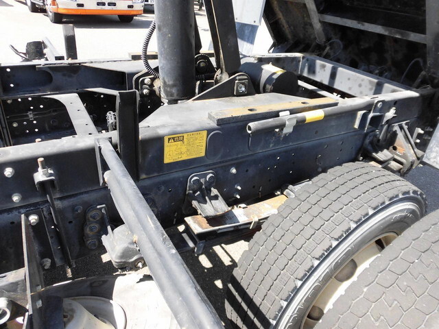 いすゞフォワード深ダンプ（土砂禁ダンプ）中型（4t）[写真15]