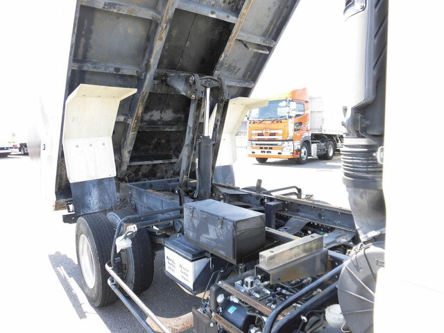 いすゞフォワード深ダンプ（土砂禁ダンプ）中型（4t）[写真09]