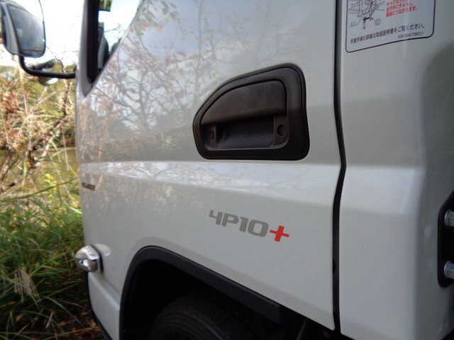 三菱ふそうキャンター冷凍車（冷蔵車）小型（2t・3t）[写真13]