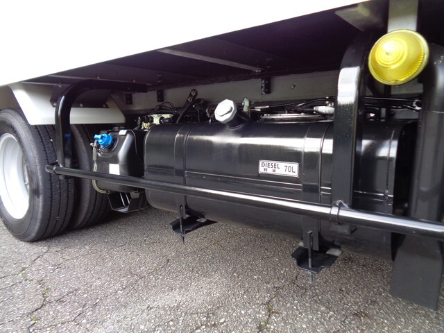 三菱ふそうキャンター冷凍車（冷蔵車）小型（2t・3t）[写真21]