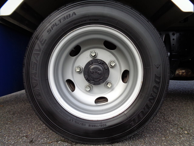 三菱ふそうキャンター冷凍車（冷蔵車）小型（2t・3t）[写真25]