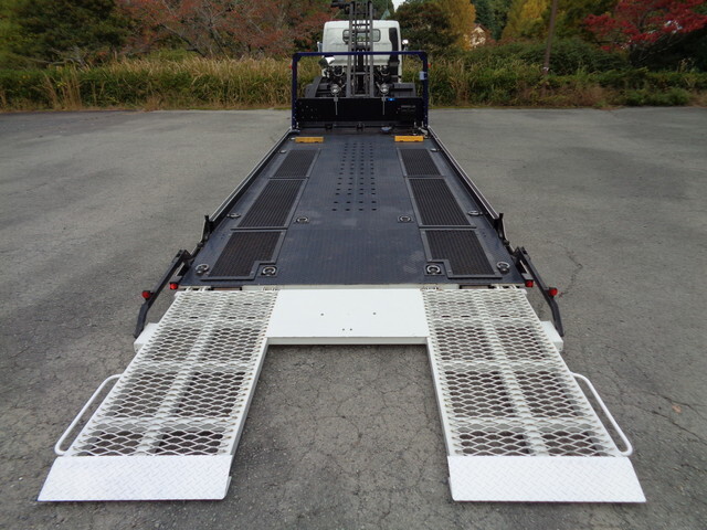 三菱ふそうキャンターセーフティローダー小型（2t・3t）[写真10]