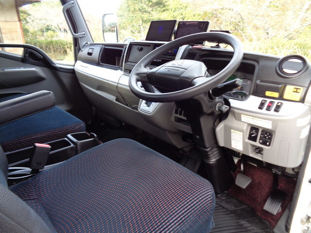 三菱ふそうキャンターセーフティローダー小型（2t・3t）[写真28]