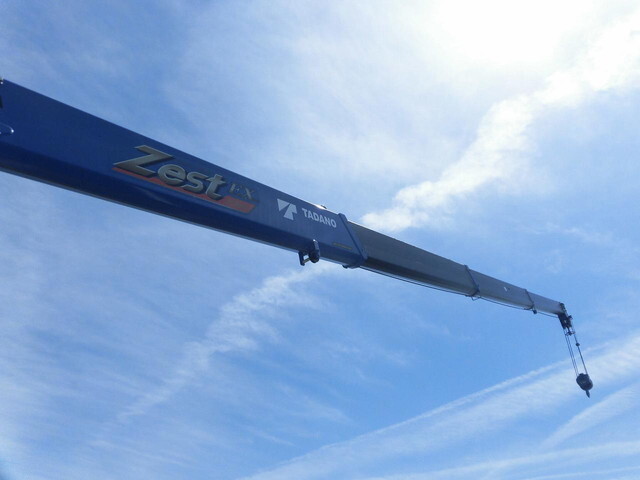 三菱ふそうファイターセルフクレーン4段増トン（6t・8t）[写真11]