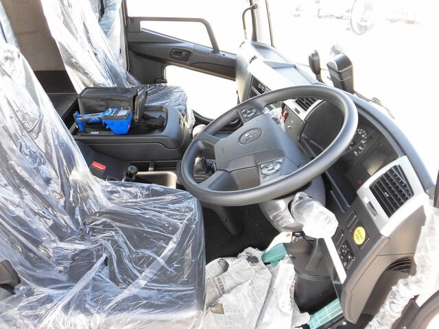 三菱ふそうファイターセルフクレーン4段増トン（6t・8t）[写真19]