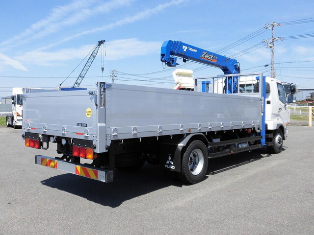 三菱ふそうファイターセルフクレーン4段増トン（6t・8t）[写真04]