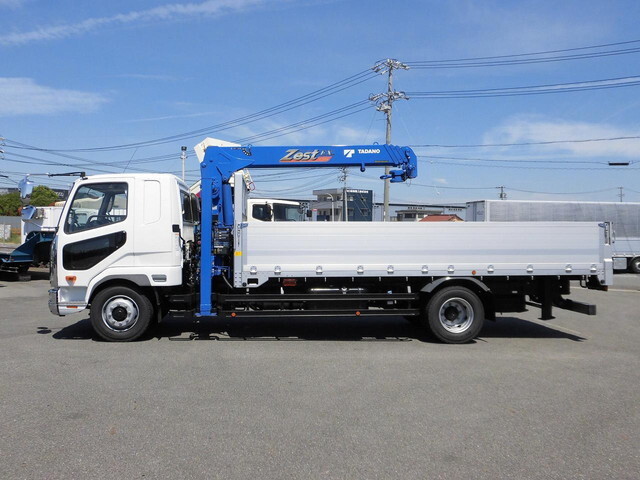 三菱ふそうファイターセルフクレーン4段増トン（6t・8t）[写真05]