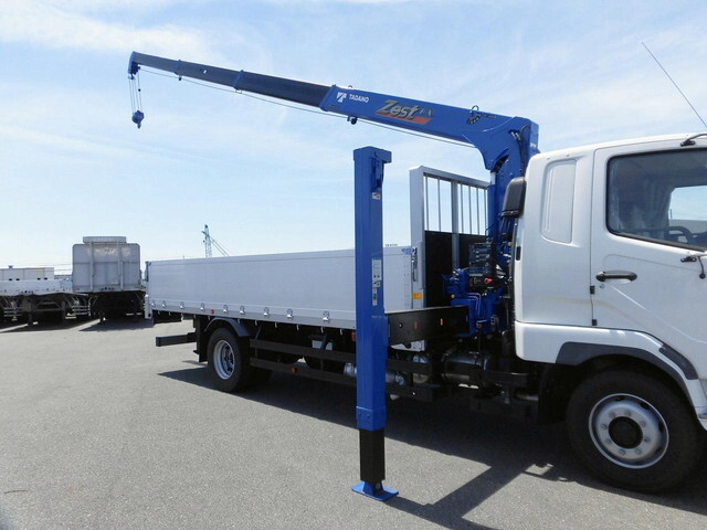 三菱ふそうファイターセルフクレーン4段増トン（6t・8t）[写真09]