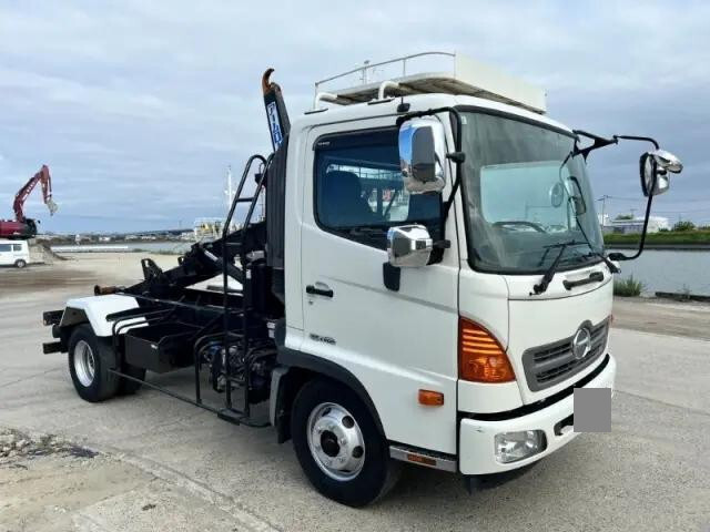 日野レンジャーコンテナ専用車中型（4t）[写真03]