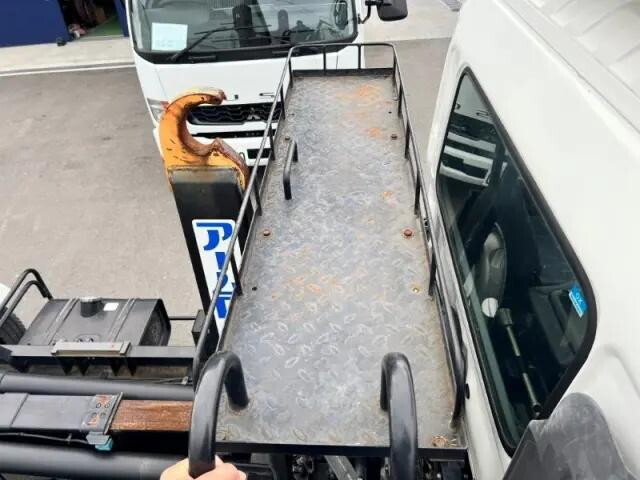 日野レンジャーコンテナ専用車中型（4t）[写真30]