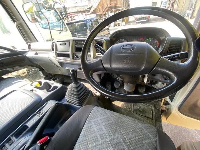 日野レンジャーコンテナ専用車中型（4t）[写真18]