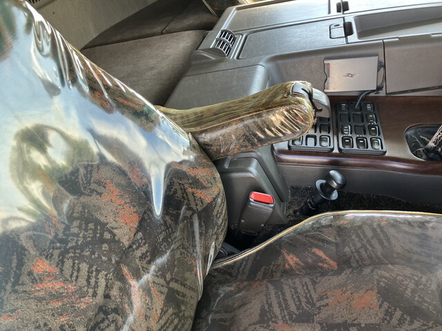 三菱ふそうスーパーグレートセルフローダー大型（10t）[写真09]