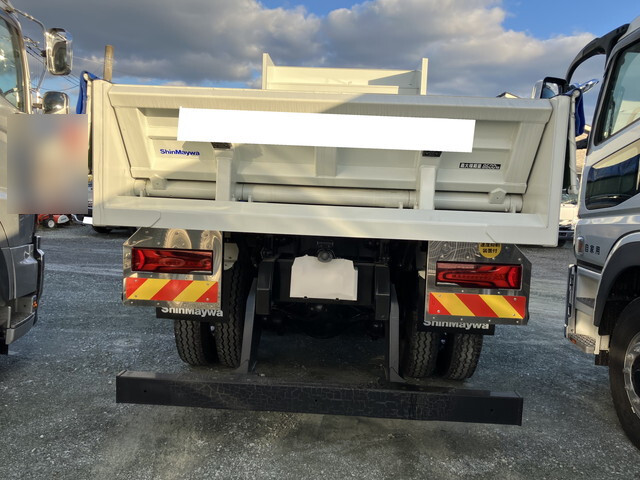 三菱ふそうスーパーグレートダンプ大型（10t）[写真09]