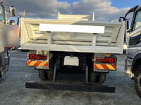 三菱ふそうスーパーグレートダンプ大型（10t）[写真10]