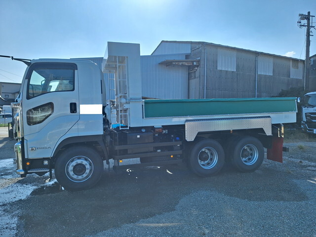 いすゞギガダンプ大型（10t）[写真04]
