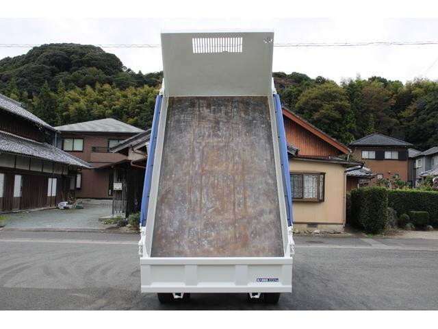 トヨタトヨエースダンプ小型（2t・3t）[写真14]