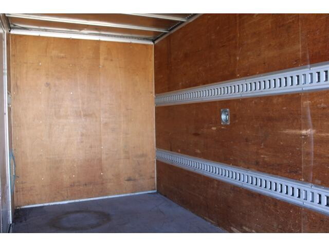 いすゞエルフアルミバン小型（2t・3t）[写真18]