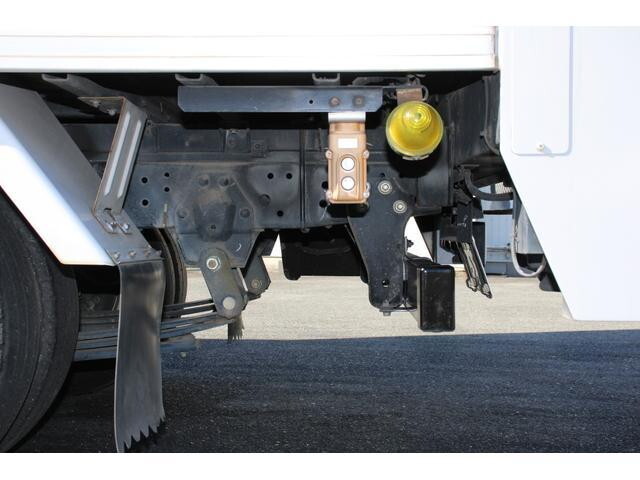 いすゞエルフアルミバン小型（2t・3t）[写真23]