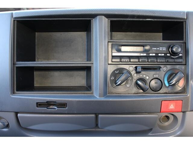 いすゞエルフアルミバン小型（2t・3t）[写真30]