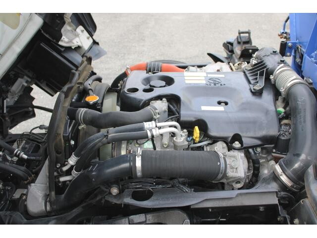 いすゞエルフクレーン4段小型（2t・3t）[写真10]