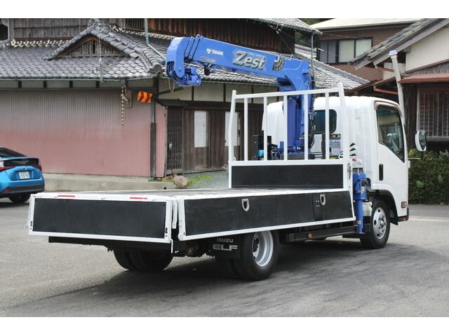 いすゞエルフクレーン4段小型（2t・3t）[写真12]