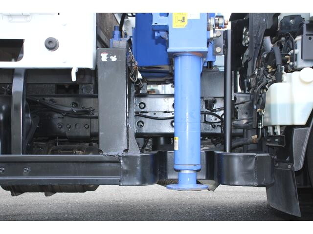 いすゞエルフクレーン4段小型（2t・3t）[写真21]