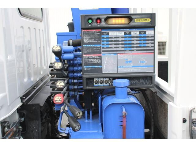 いすゞエルフクレーン4段小型（2t・3t）[写真22]