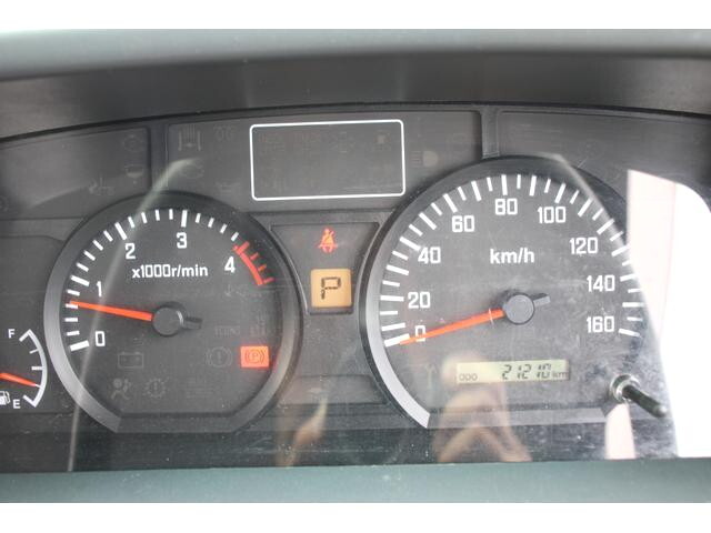 いすゞエルフクレーン4段小型（2t・3t）[写真29]