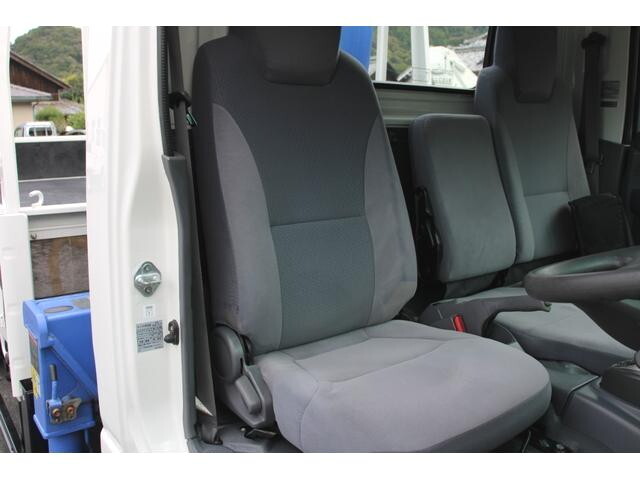 いすゞエルフクレーン4段小型（2t・3t）[写真35]