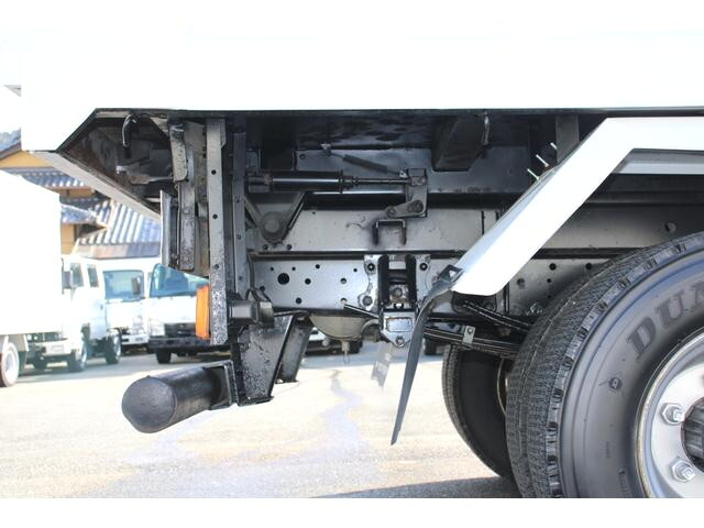 いすゞフォワードダンプ中型（4t）[写真19]