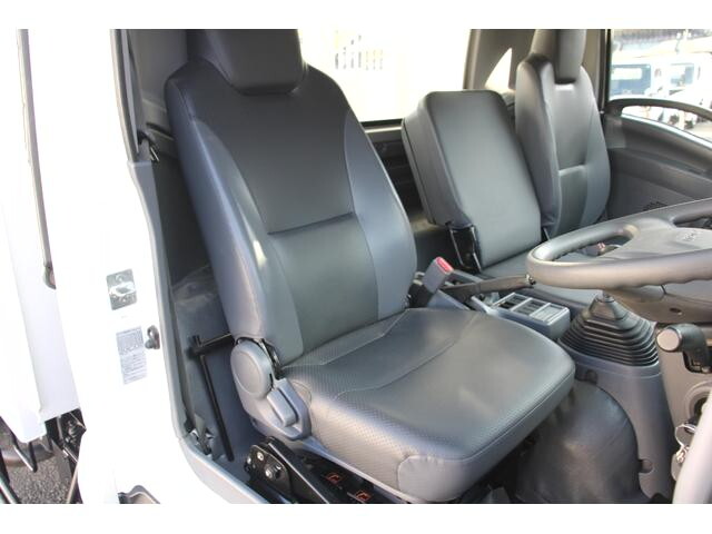 いすゞフォワードダンプ中型（4t）[写真36]