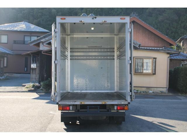 日産アトラスパネルバン小型（2t・3t）[写真11]