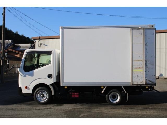 日産アトラスパネルバン小型（2t・3t）[写真12]